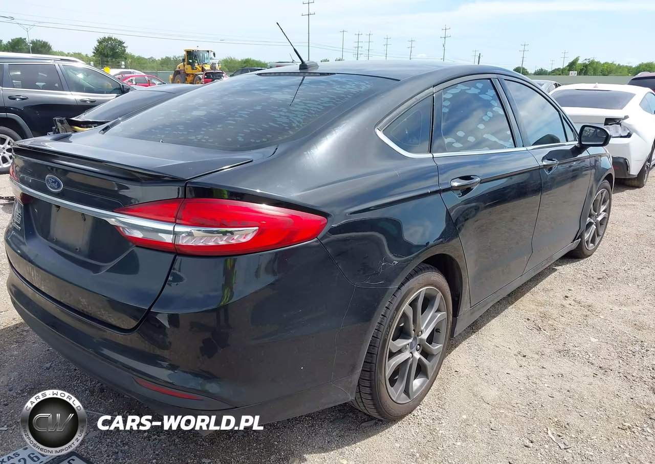 2017 Ford Fusion S VIN:3FA6P0G7XHR379048 - 4