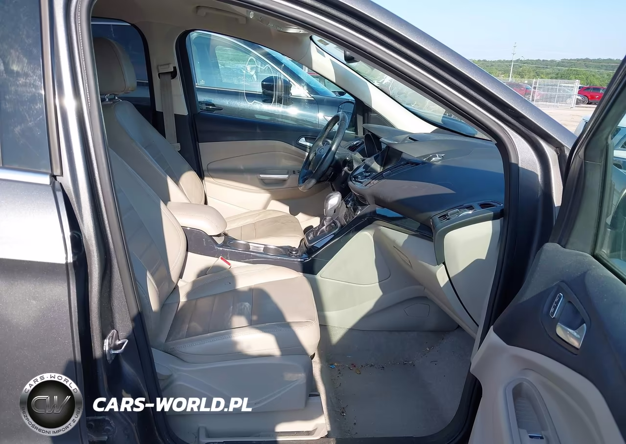 2014 Ford Escape Titanium VIN:1FMCU0JX4EUB84660 - 5