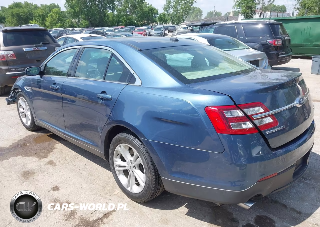 2018 Ford Taurus Se VIN:1FAHP2D87JG109239 - 3
