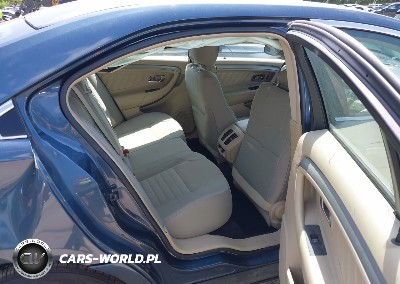 2018 Ford Taurus Se VIN:1FAHP2D87JG109239 - 8
