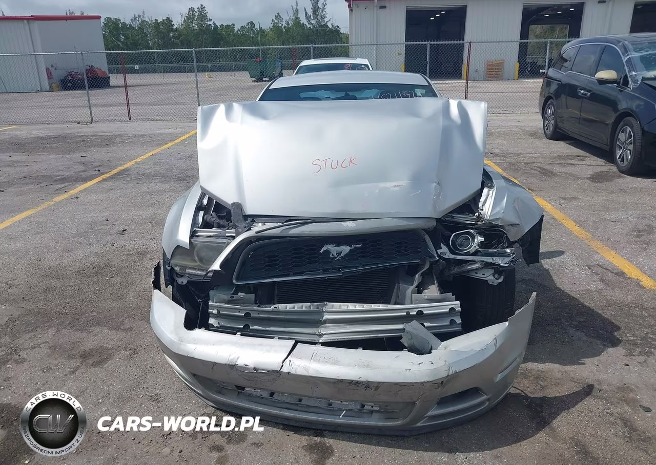 2013 Ford Mustang V6 VIN:1ZVBP8AM9D5246023 - 6