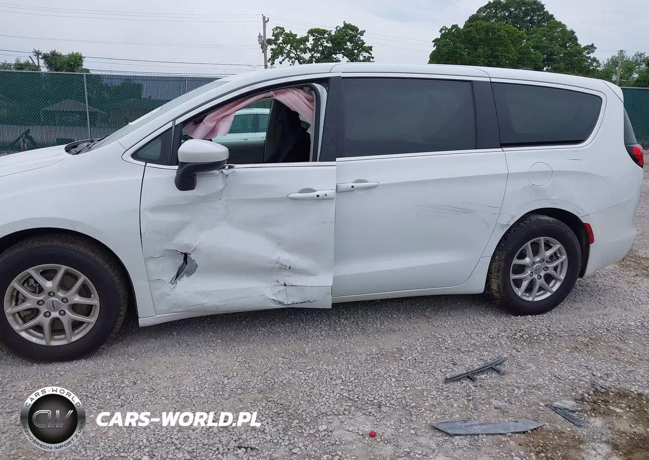 2023 Chrysler Voyager Lx VIN:2C4RC1CG7PR606702 - 6
