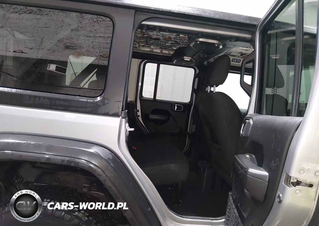 2019 Jeep Wrangler Unlimited Sport S 4X4 VIN:1C4HJXDN9KW637886 - 8