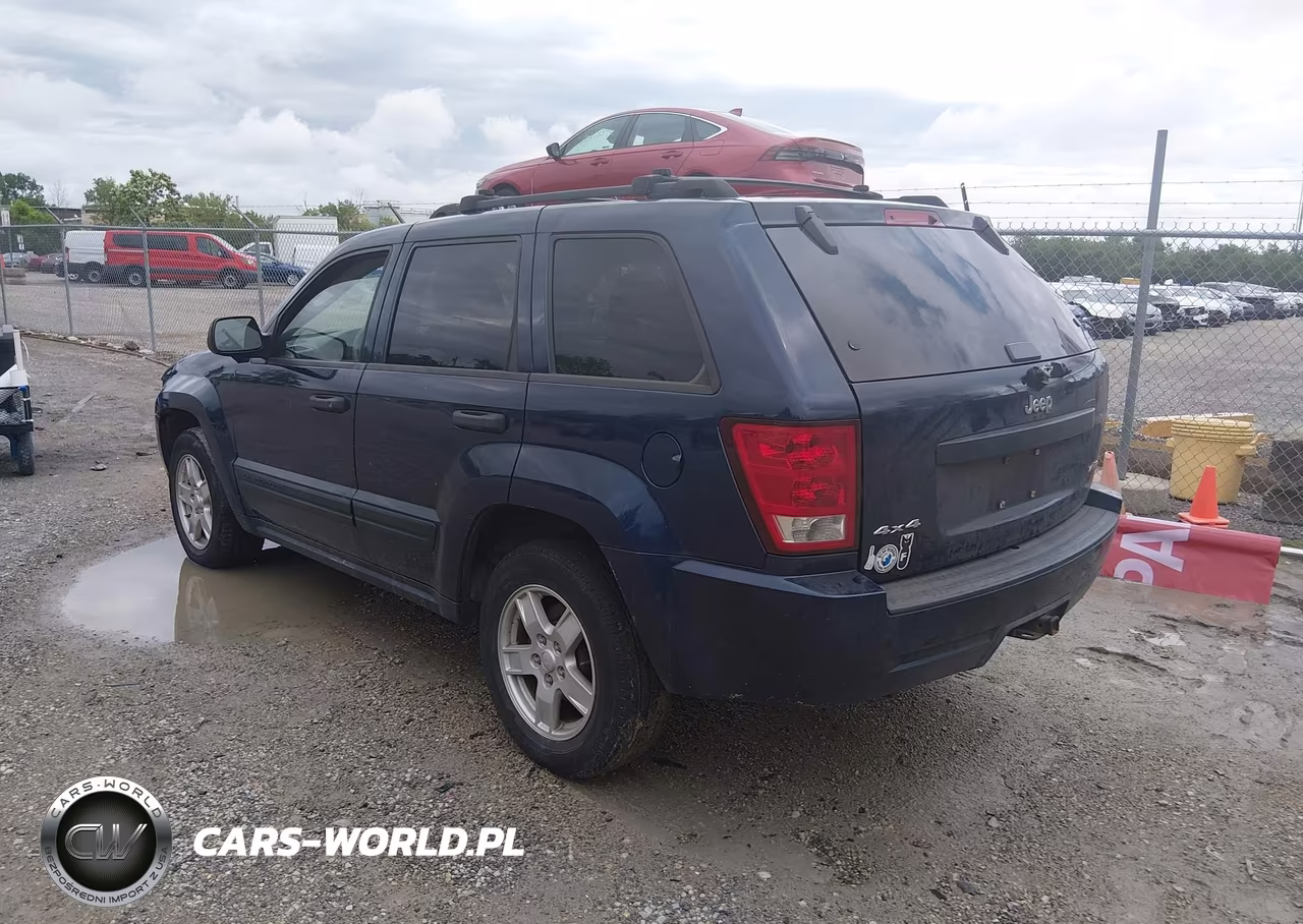 2005 Jeep Grand Cherokee Laredo VIN:1J4GR48K75C509004 - 3