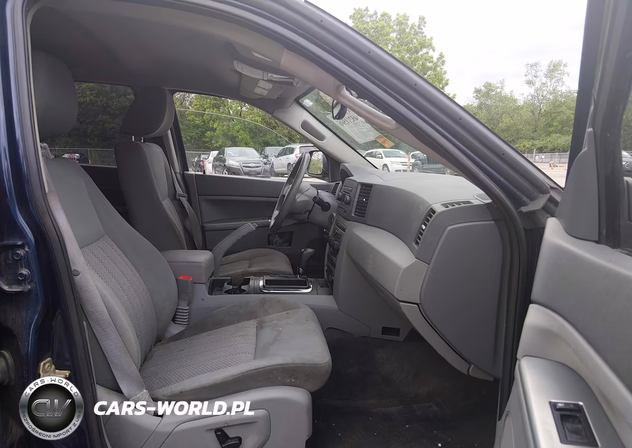 2005 Jeep Grand Cherokee Laredo VIN:1J4GR48K75C509004 - 5