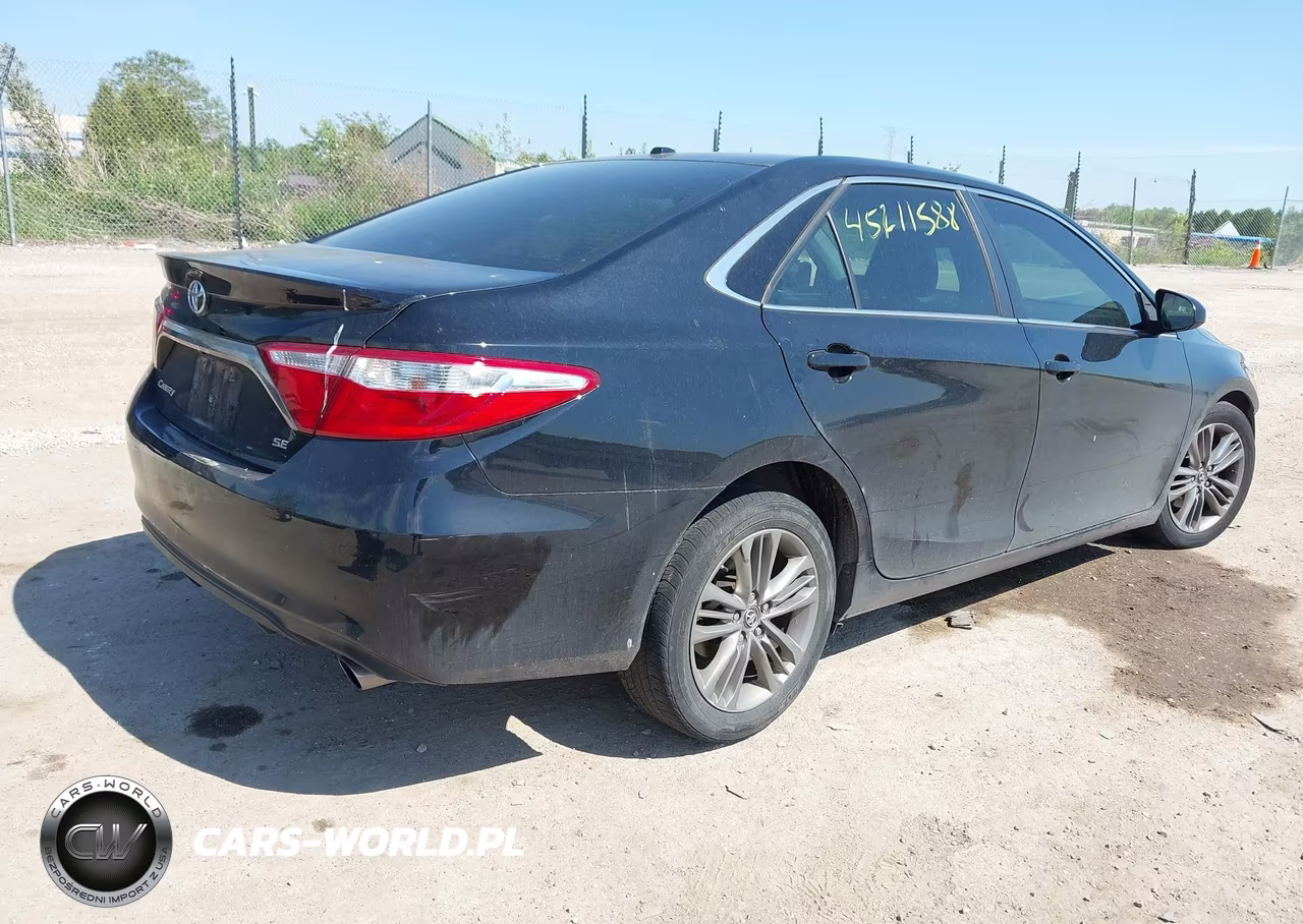 2017 Toyota Camry Se VIN:4T1BF1FK4HU350575 - 4