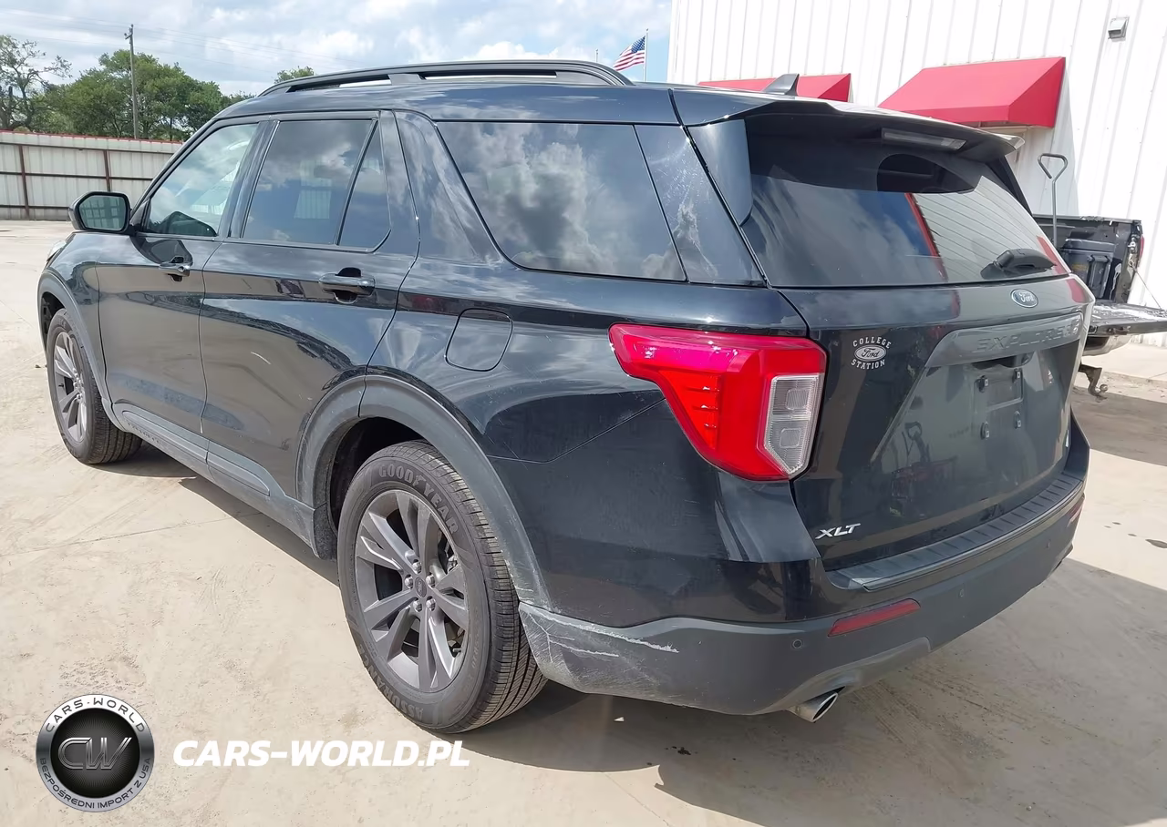2024 Ford Explorer Xlt VIN:1FMSK7DH2RGA72720 - 3