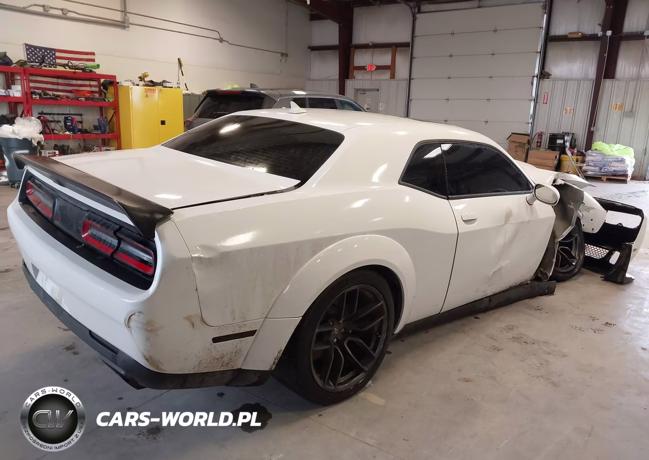 2022 Dodge Challenger R-T Scat Pack Widebody VIN:2C3CDZFJ0NH117283 - 4