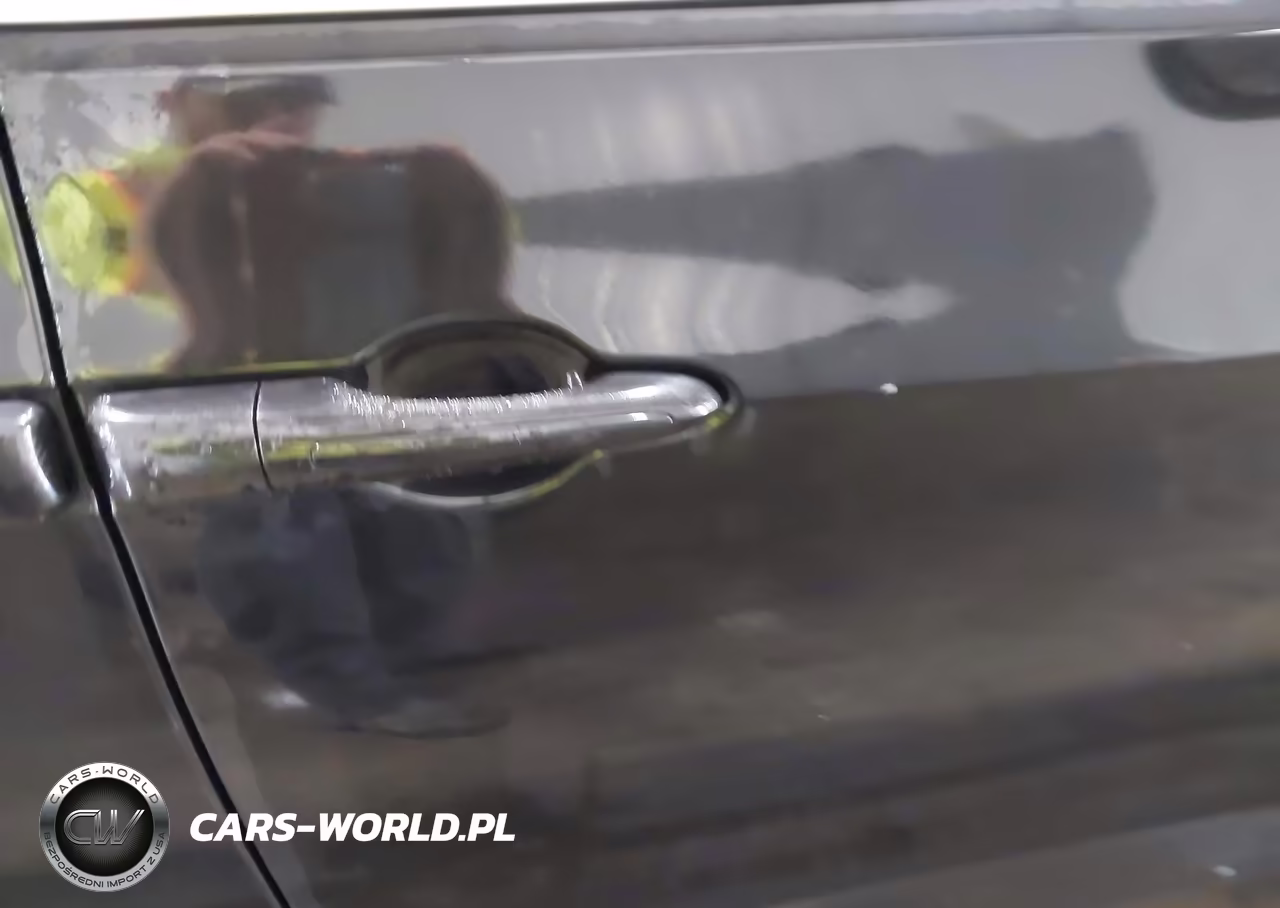 2020 Chrysler Voyager Lx VIN:2C4RC1CG3LR195616 - 16