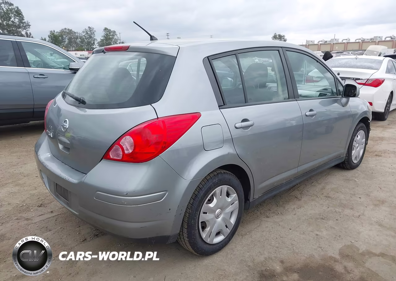 2011 Nissan Versa 1.8S VIN:3N1BC1CP5BL484805 - 4