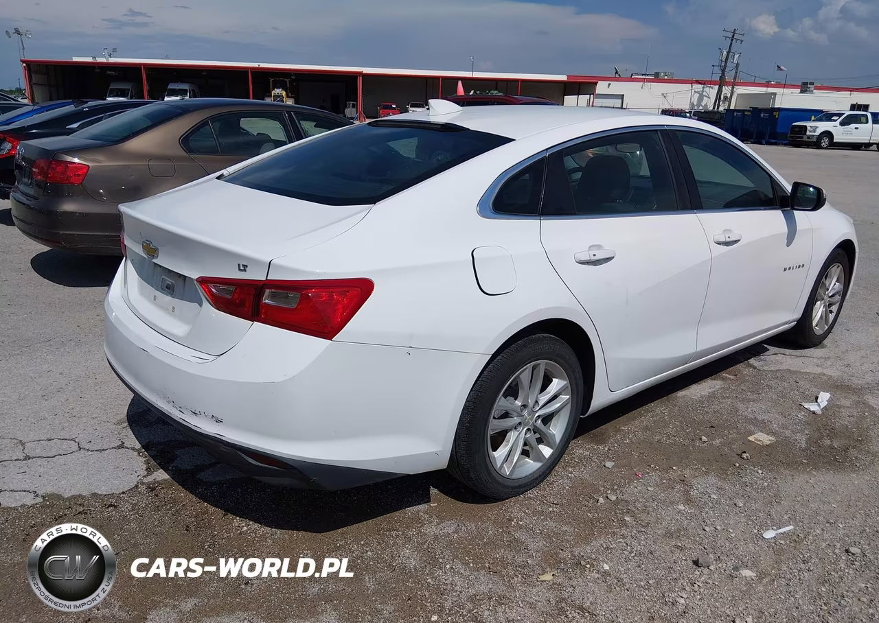 2017 Chevrolet Malibu 1Lt VIN:1G1ZE5STXHF116062 - 4