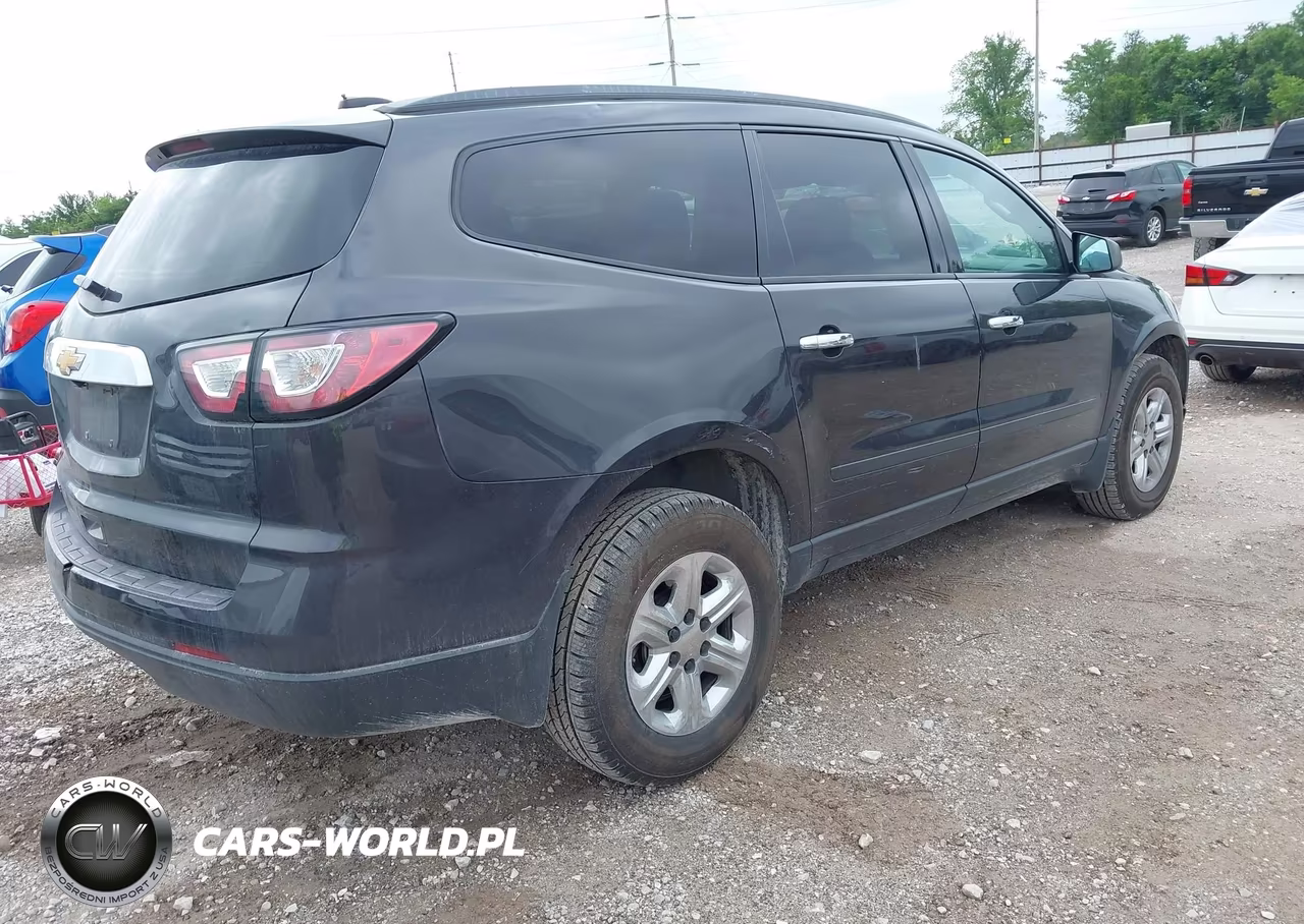 2017 Chevrolet Traverse Ls VIN:1GNKRFKD0HJ115258 - 4