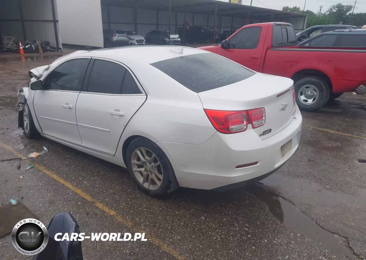 2015 Chevrolet Malibu 1Lt VIN:1G11C5SL8FF273413 - 3