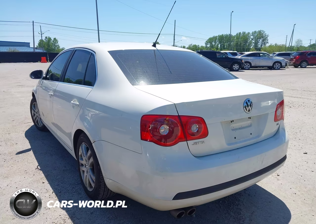 2007 Volkswagen Jetta Wolfsburg Edition VIN:3VWEG71K27M144776 - 3