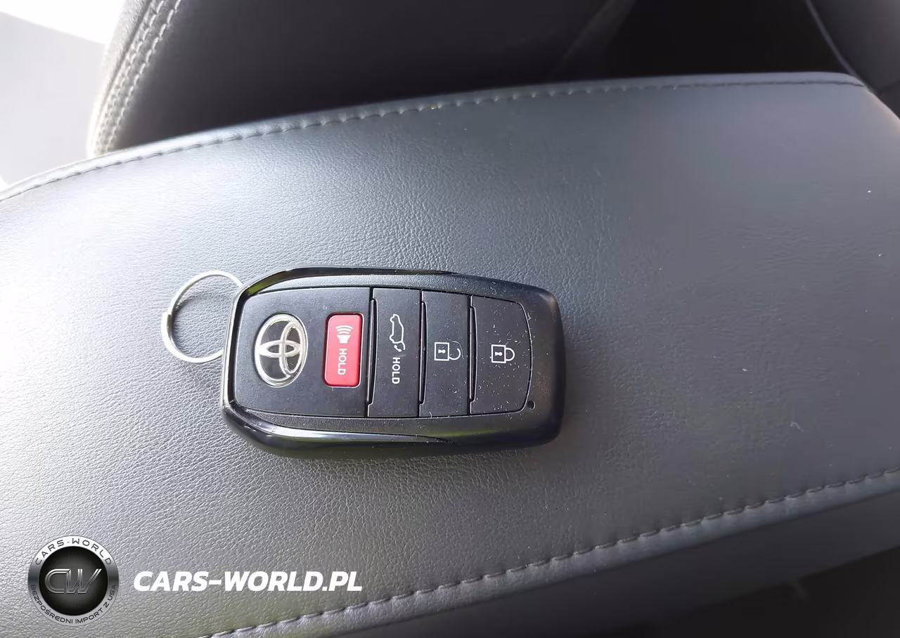 2022 Toyota Corolla Cross Xle VIN:7MUDAAAG9NV018166 - 11