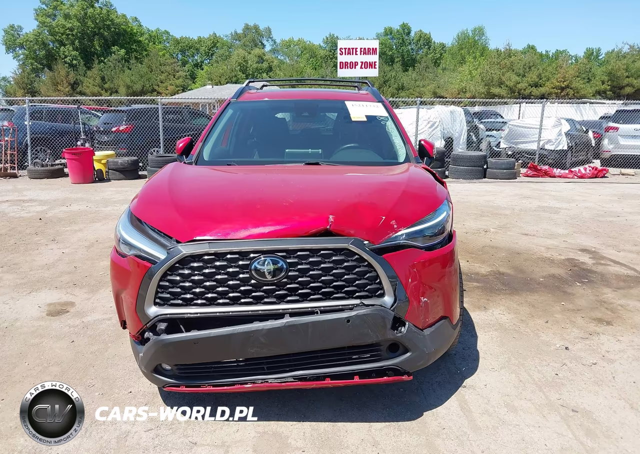 2022 Toyota Corolla Cross Xle VIN:7MUDAAAG9NV018166 - 12