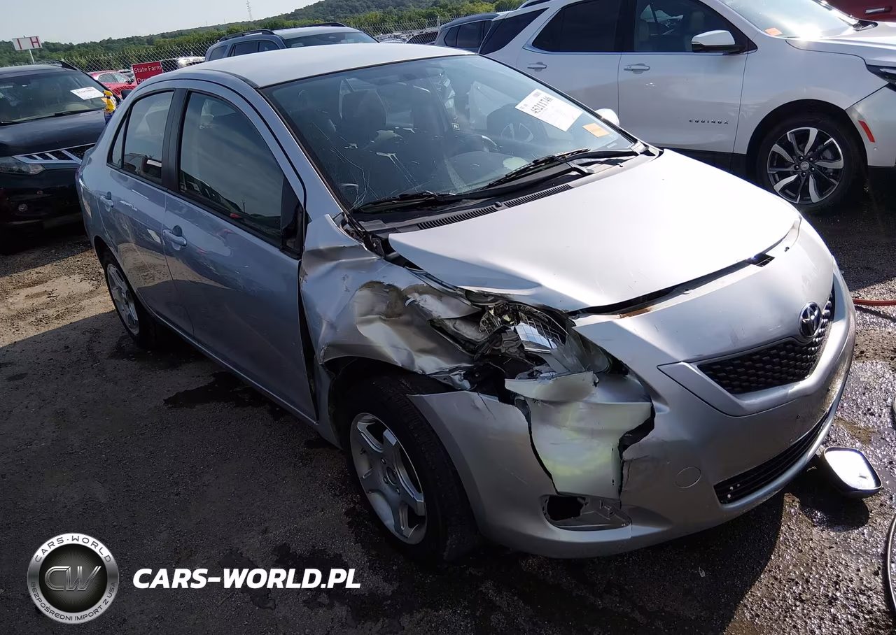 2010 Toyota Yaris – zdjęcie 1 z 17