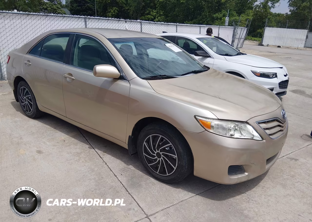 2010 Toyota Camry Base (Retail Orders Only) (A5) – zdjęcie 1 z 13