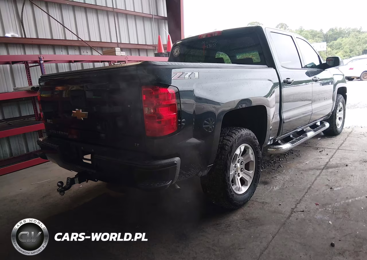 2018 Chevrolet Silverado 1500 2Lt VIN:3GCUKREC6JG212076 - 4