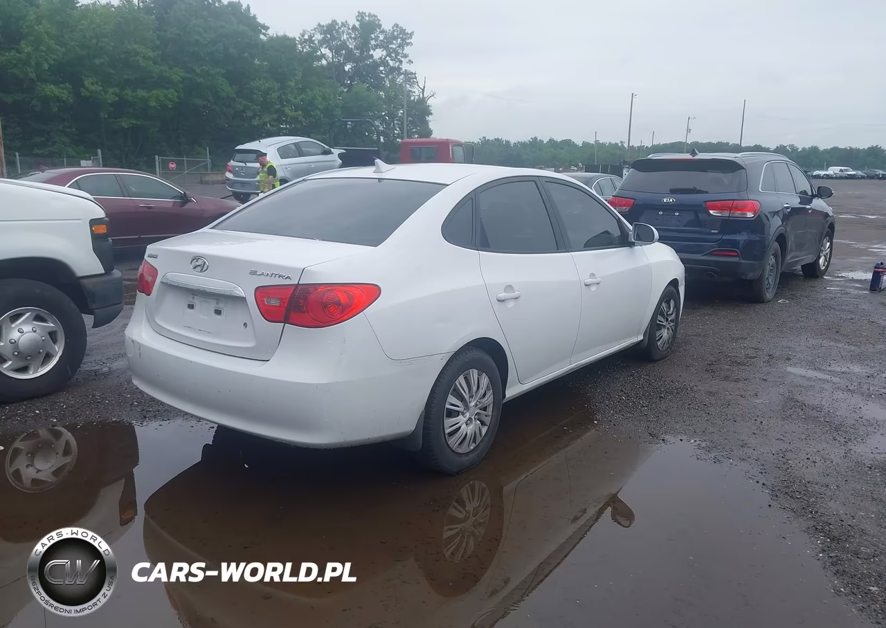 2010 Hyundai Elantra Gls VIN:KMHDU4ADXAU016128 - 4
