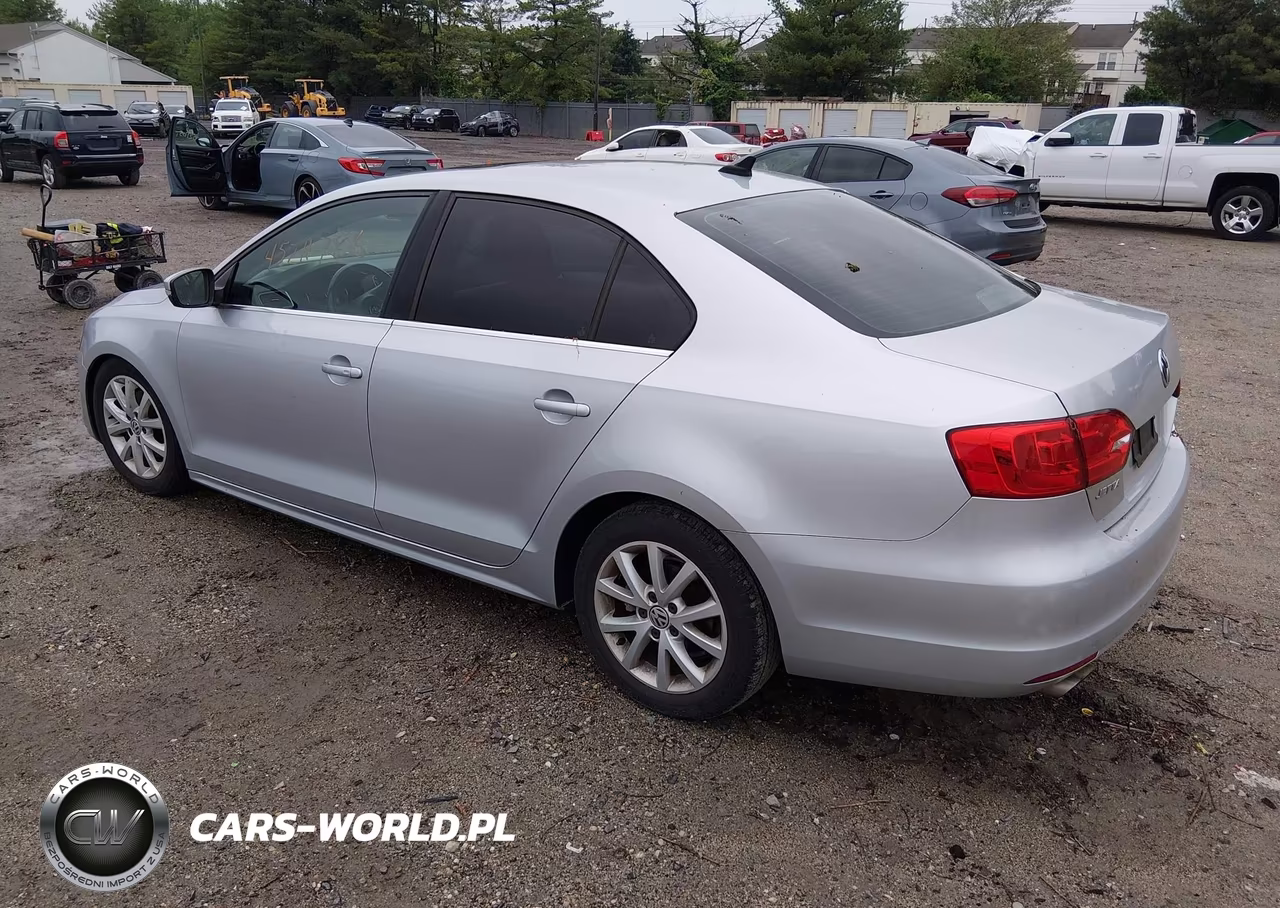 VOLKSWAGEN JETTA VIN:3VWD17AJXEM213229 - 3