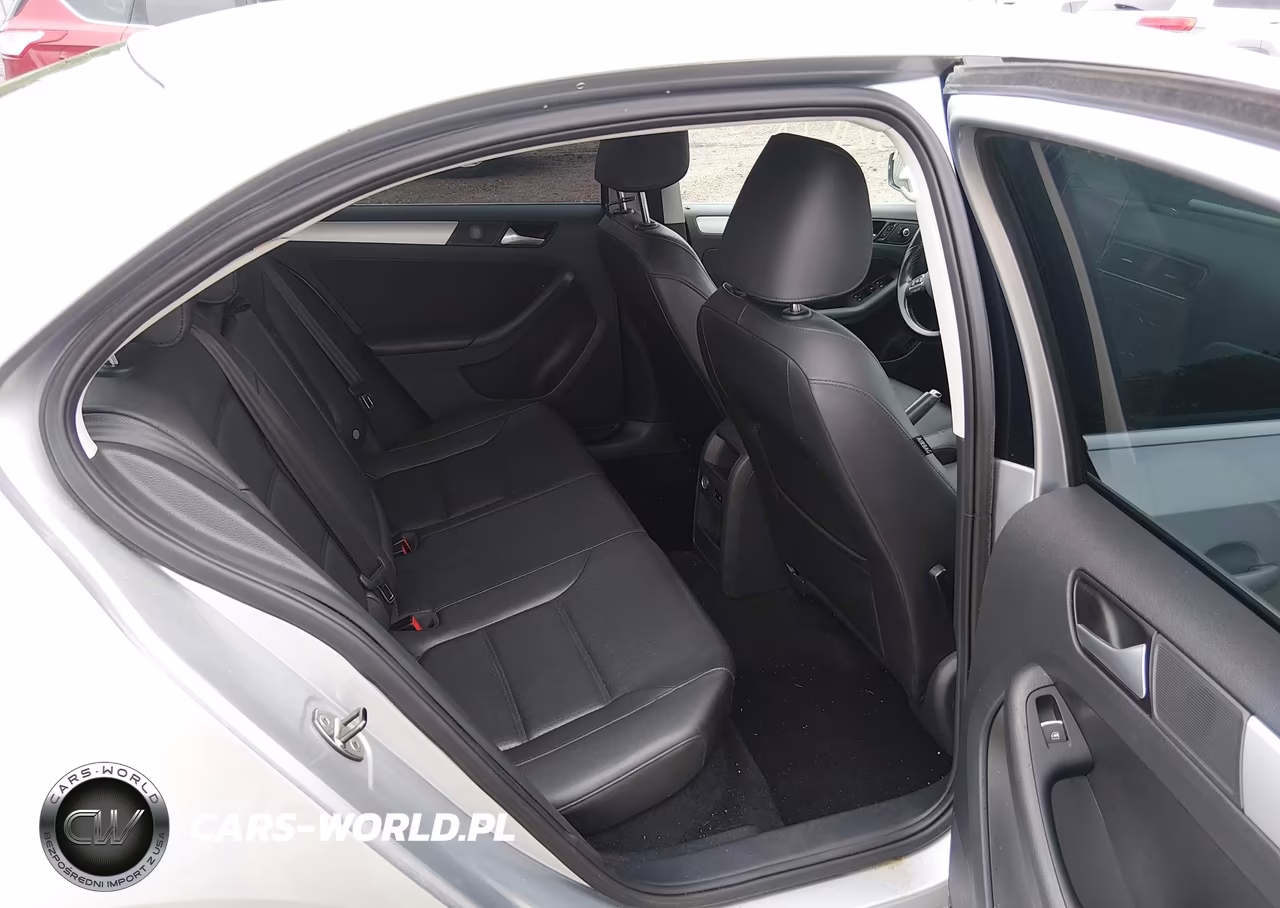 VOLKSWAGEN JETTA VIN:3VWD17AJXEM213229 - 8