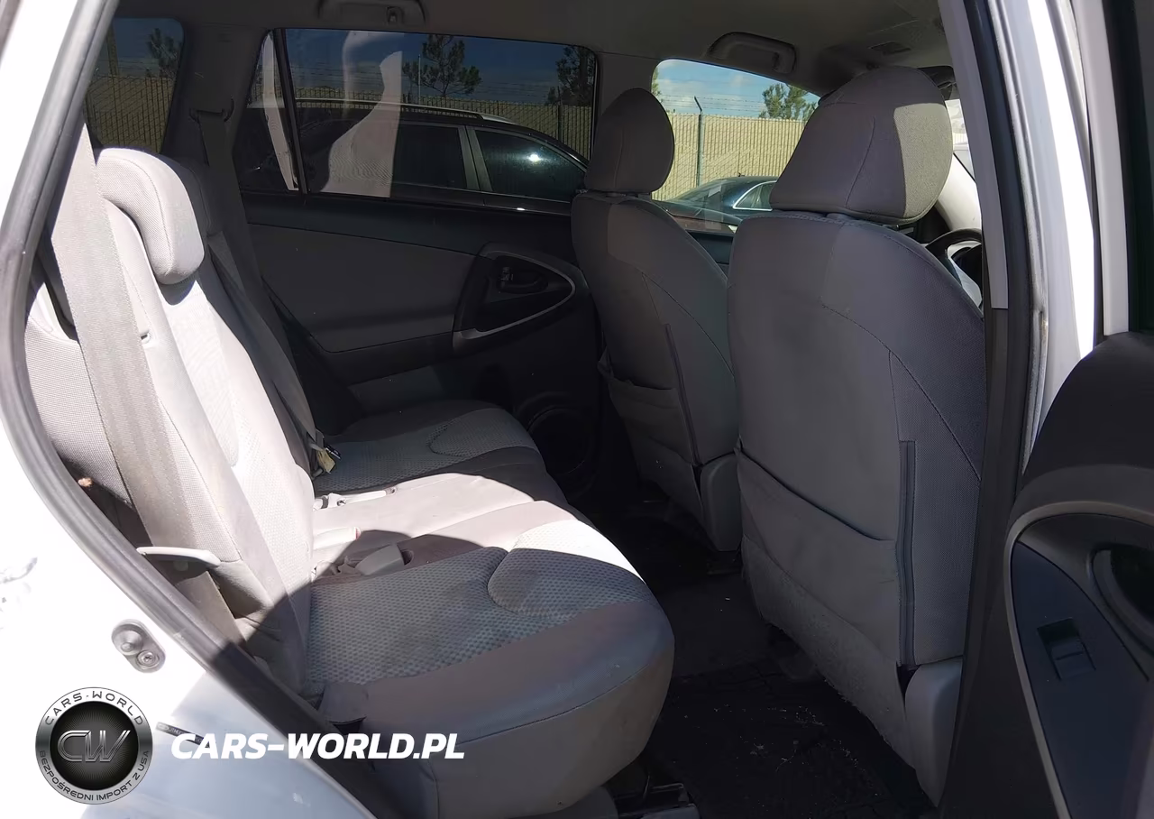 2007 Toyota Rav4 VIN:JTMBD33V675085199 - 8