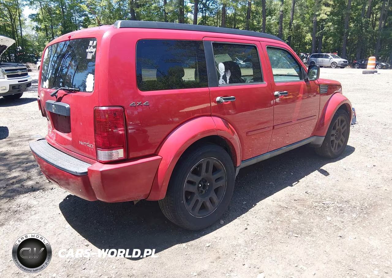 2011 Dodge Nitro Heat VIN:1D4PU4GK0BW603390 - 4