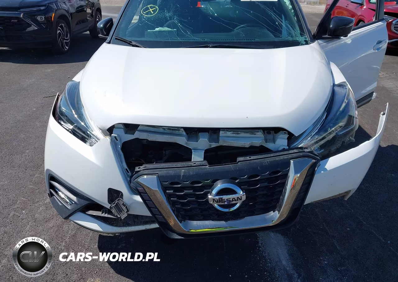 2019 Nissan Kicks Sr VIN:3N1CP5CU3KL532615 - 6