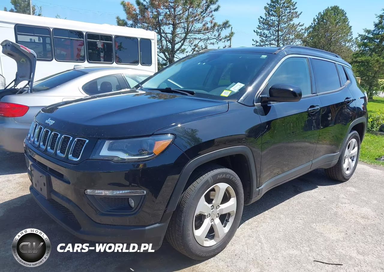 2018 Jeep Compass Latitude 4X4 VIN:3C4NJDBB1JT393648 - 2