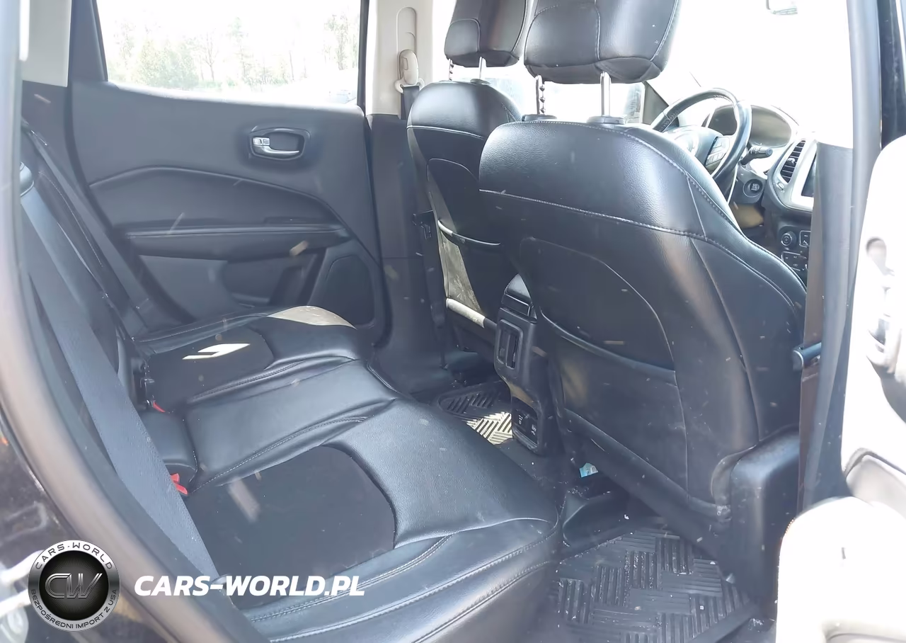 2018 Jeep Compass Latitude 4X4 VIN:3C4NJDBB1JT393648 - 8