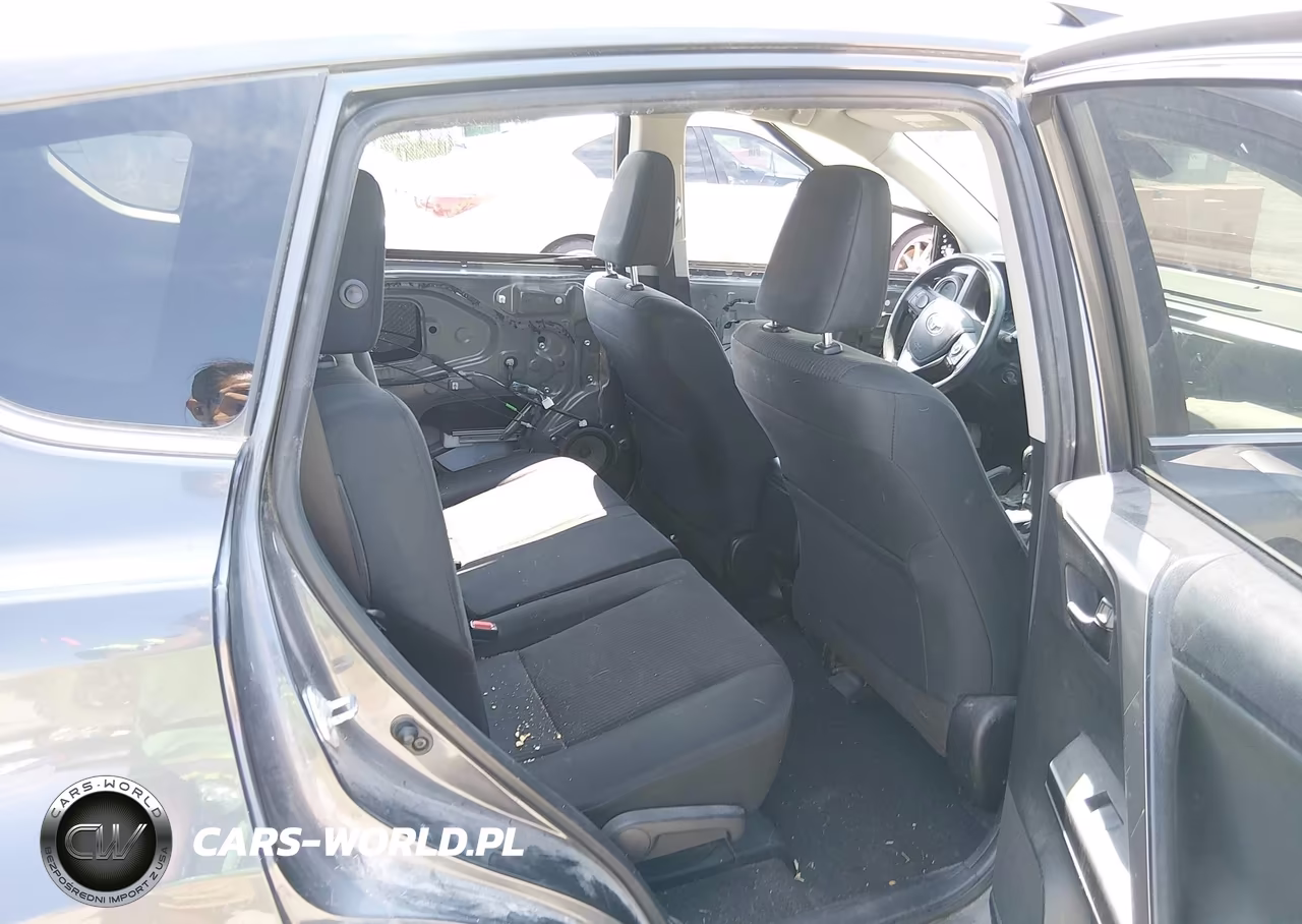 2017 Toyota Rav4 Le VIN:JTMBFREV9HJ154020 - 8