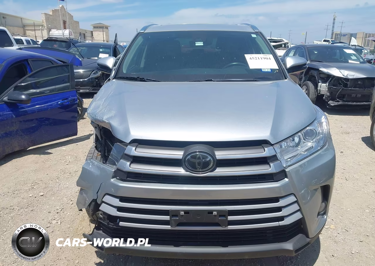 2017 Toyota Highlander Xle VIN:5TDKZRFH2HS207143 - 12