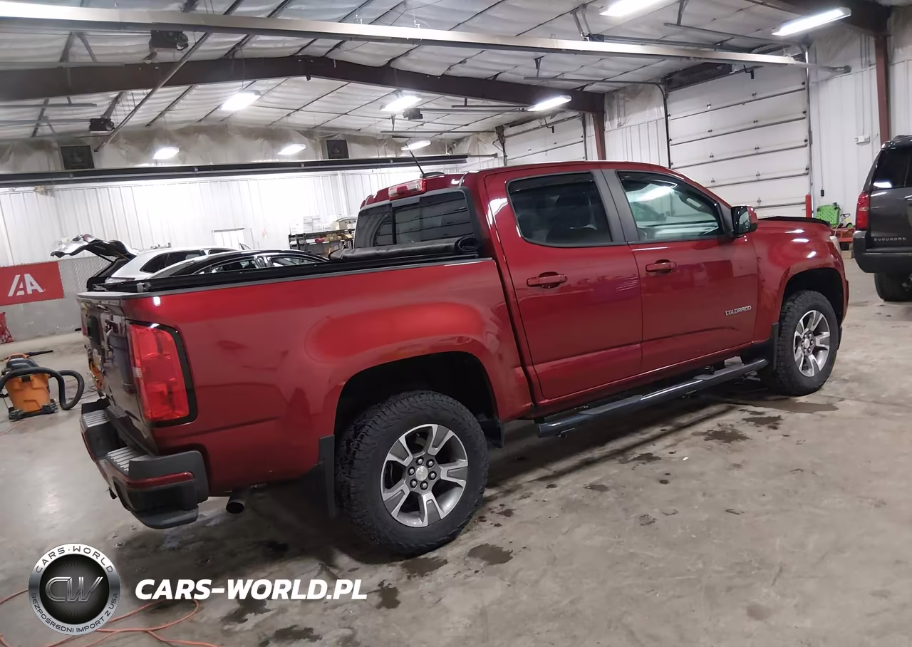 2018 Chevrolet Colorado Z71 VIN:1GCGTDEN1J1190615 - 4