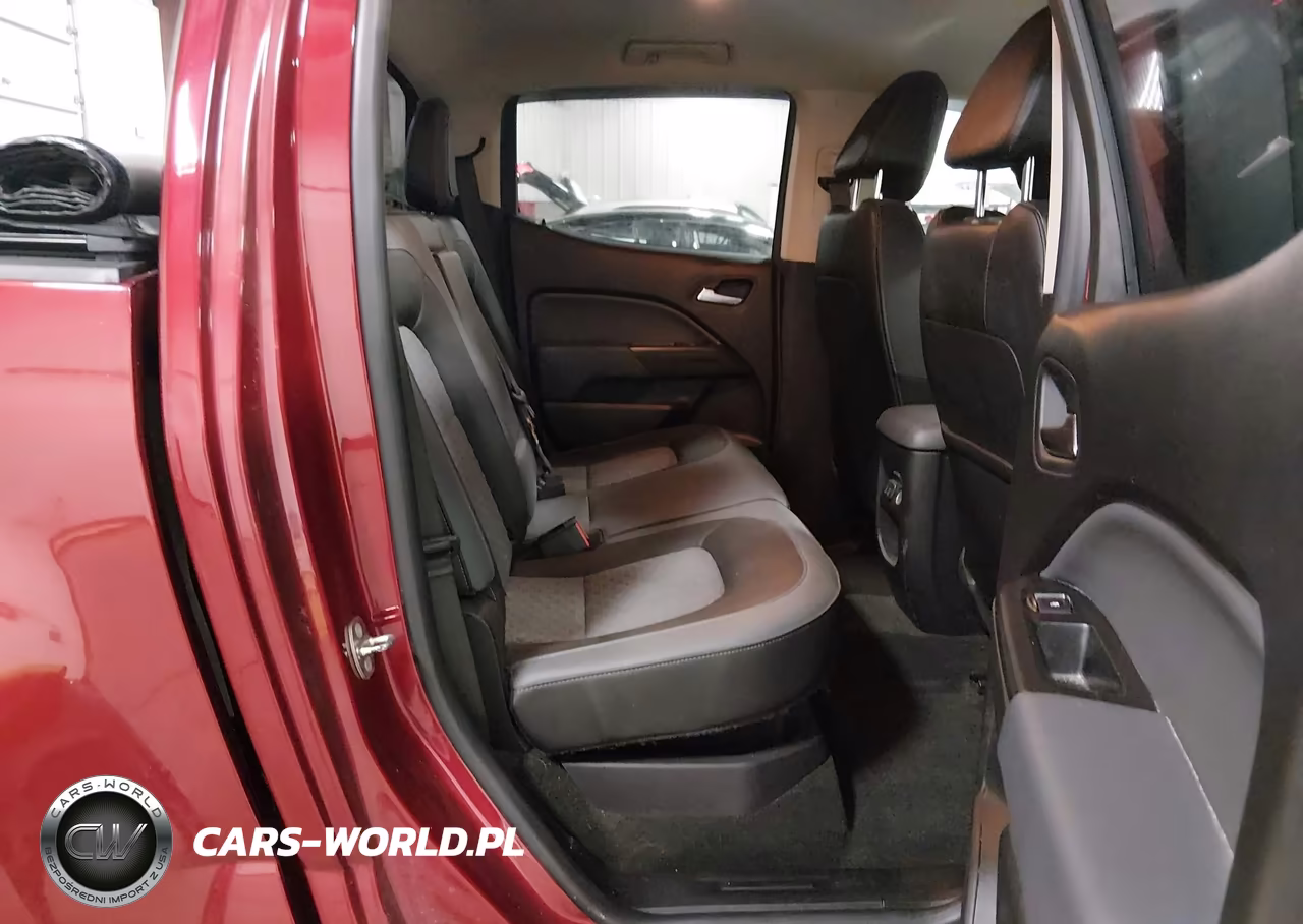 2018 Chevrolet Colorado Z71 VIN:1GCGTDEN1J1190615 - 8