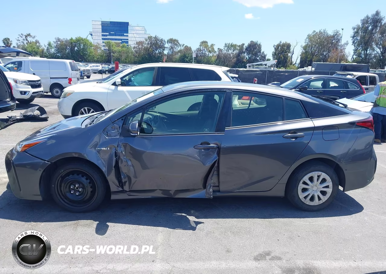 2021 Toyota Prius Le VIN:JTDKAMFU9M3149261 - 15