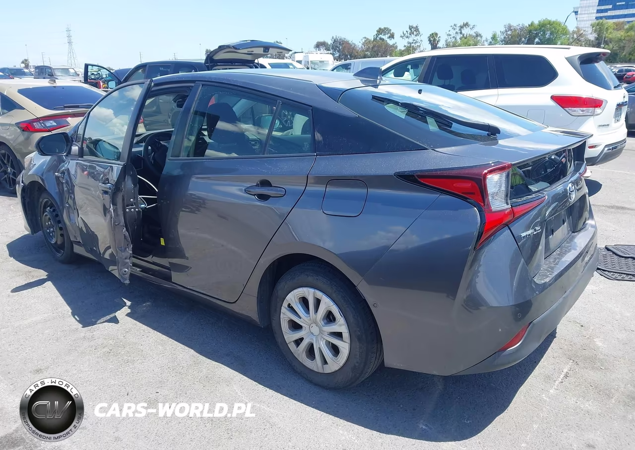 2021 Toyota Prius Le VIN:JTDKAMFU9M3149261 - 3
