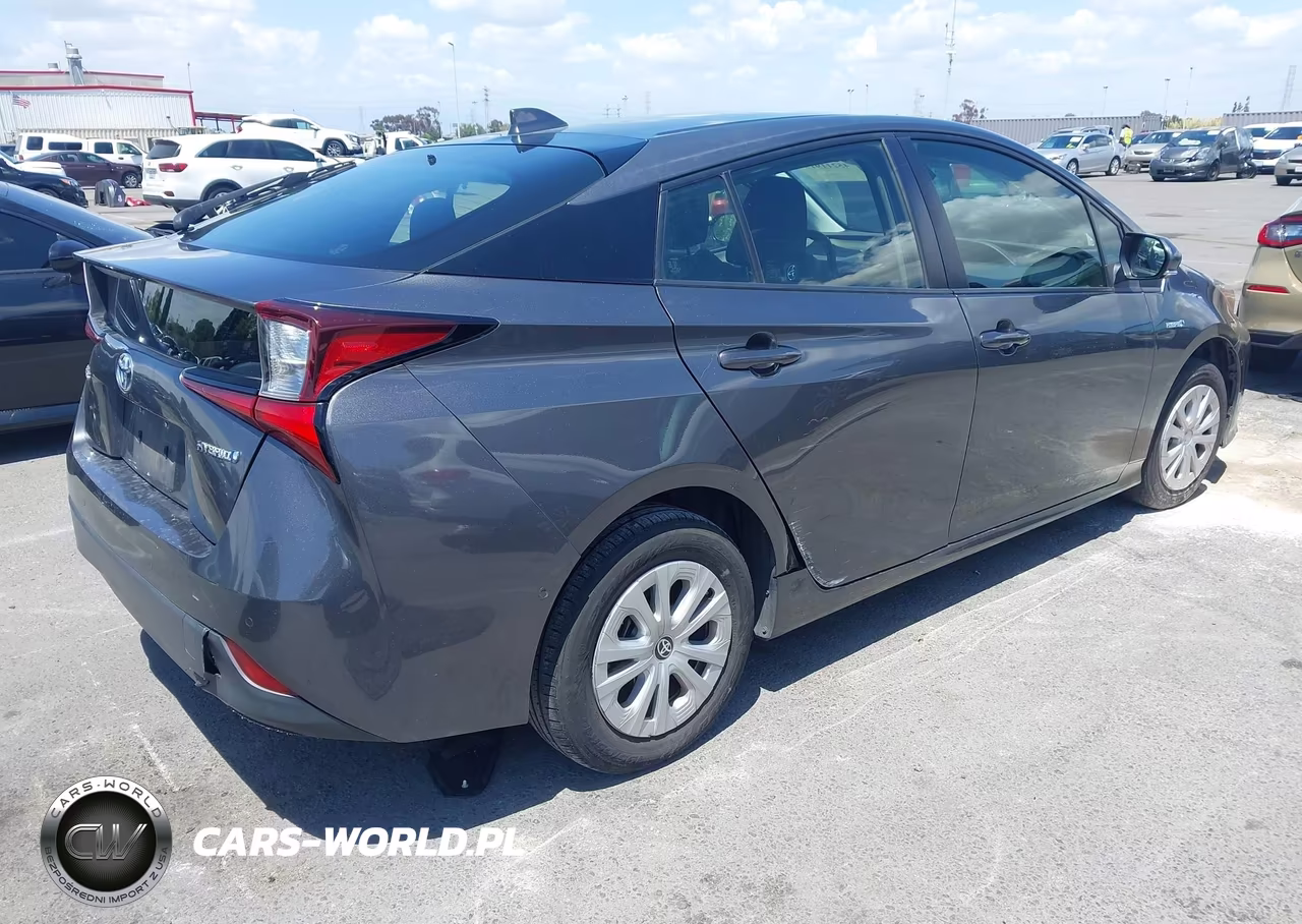 2021 Toyota Prius Le VIN:JTDKAMFU9M3149261 - 4