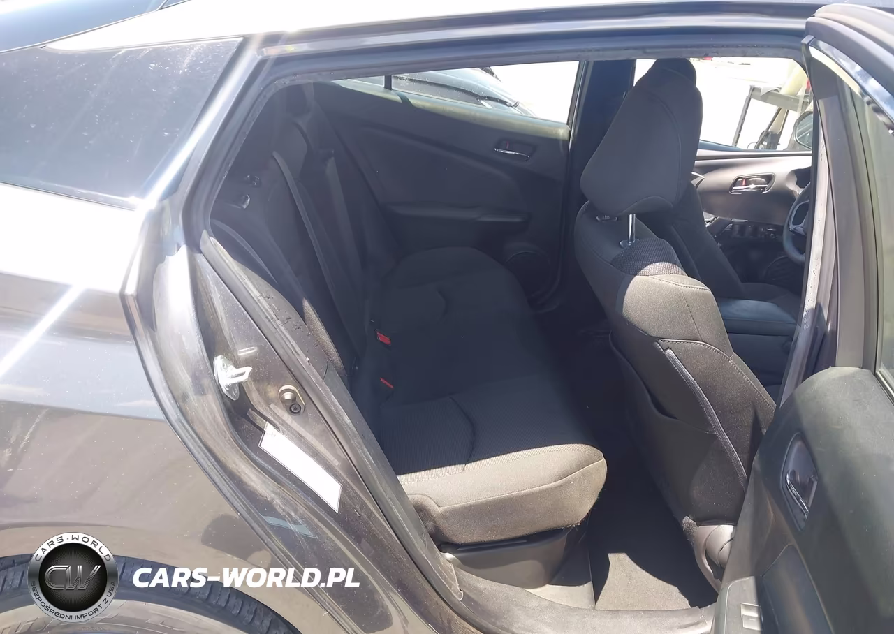 2021 Toyota Prius Le VIN:JTDKAMFU9M3149261 - 8