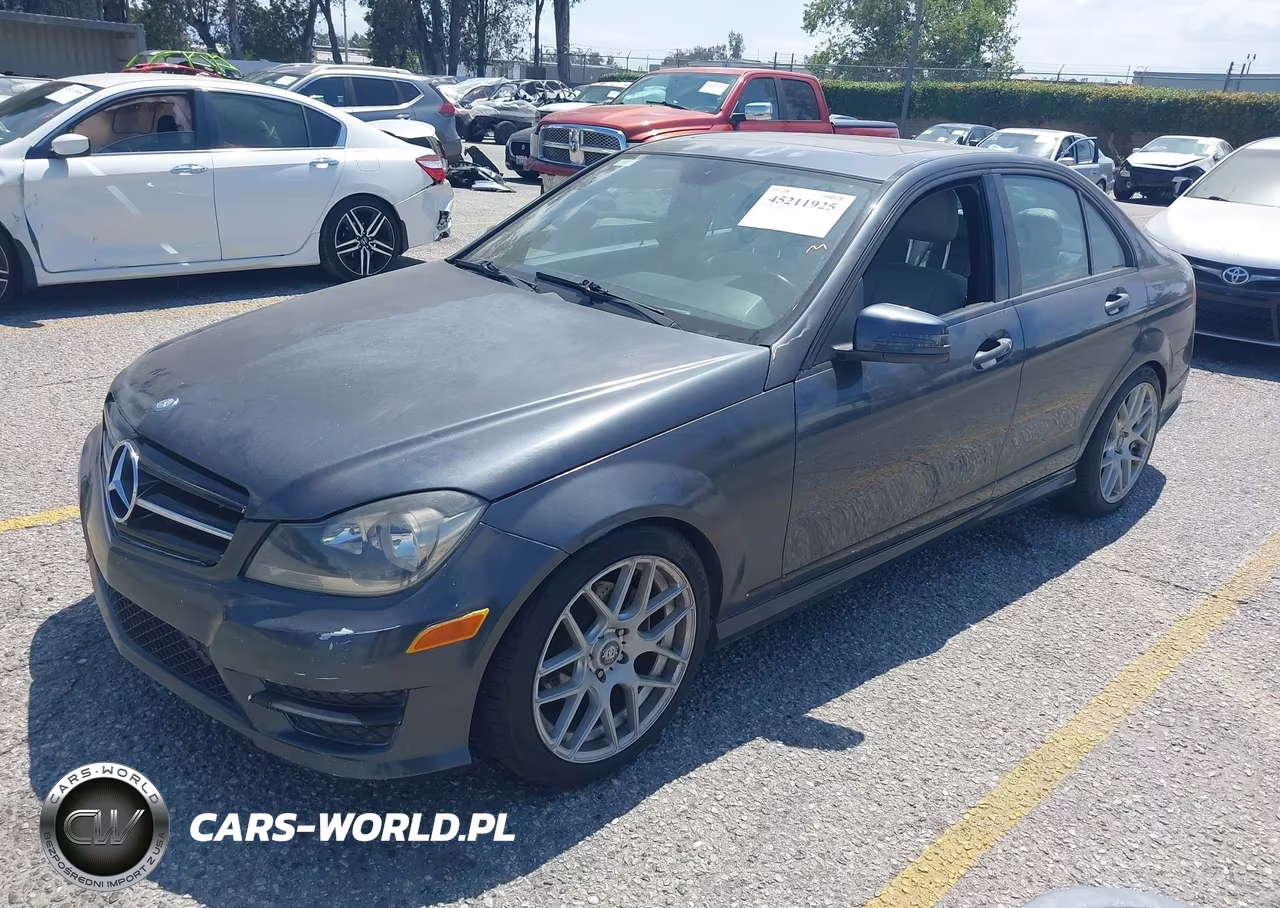 2013 Mercedes-Benz C 250 Sport VIN:WDDGF4HB0DA789895 - 2