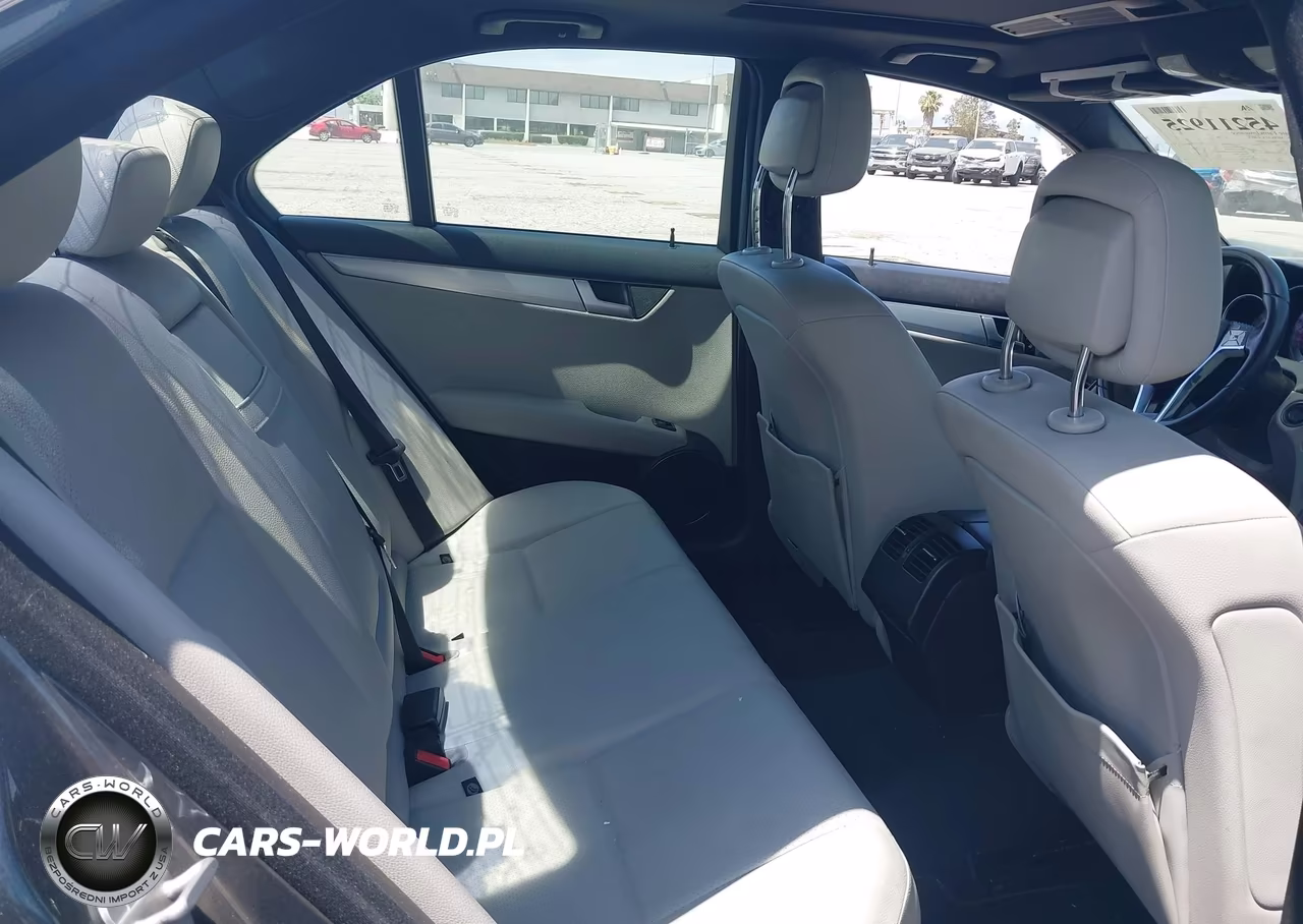 2013 Mercedes-Benz C 250 Sport VIN:WDDGF4HB0DA789895 - 8