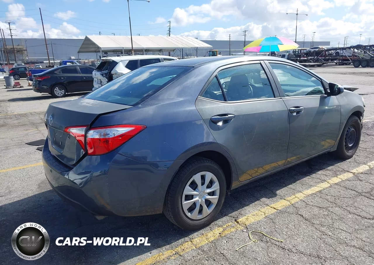 2015 Toyota Corolla L VIN:5YFBURHE6FP295136 - 4