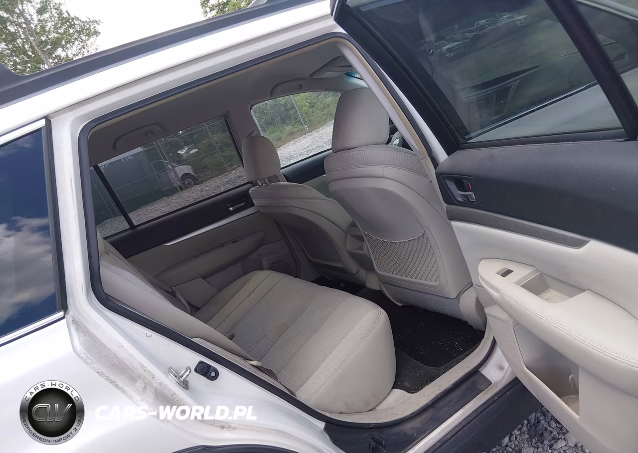 2012 Subaru Outback 2.5I Premium VIN:4S4BRCCC7C3242904 - 8