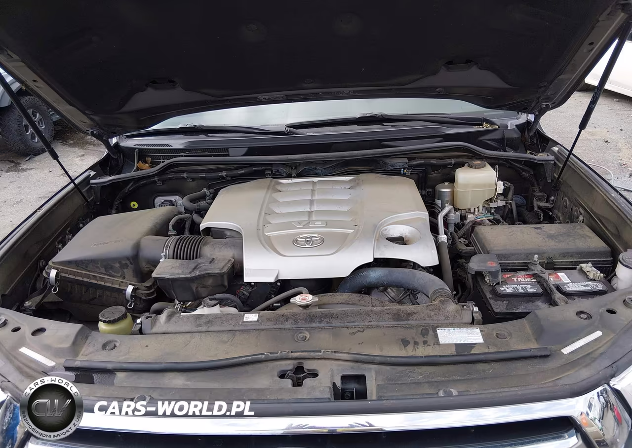 2020 Toyota Land Cruiser VIN:JTMCY7AJ0L4087904 - 10