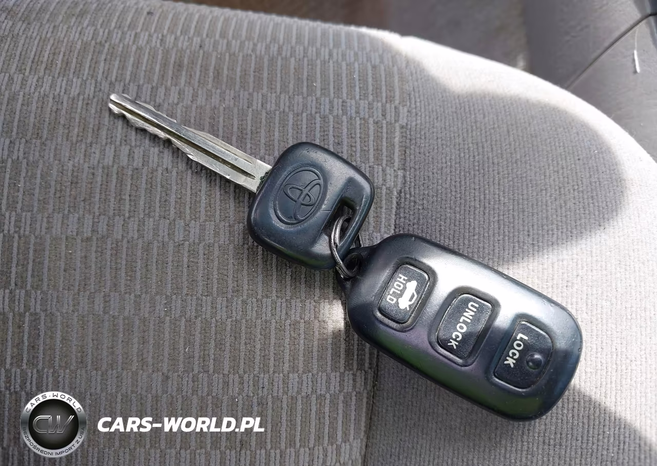 2005 Toyota Camry Le VIN:4T1BE32K75U521013 - 11