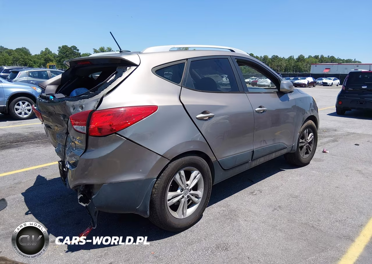 2011 Hyundai Tucson Gls VIN:KM8JUCAC7BU135650 - 4