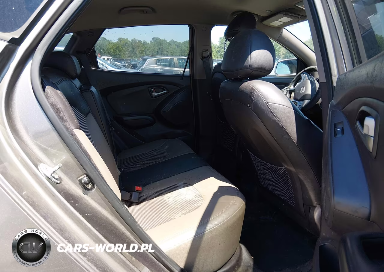 2011 Hyundai Tucson Gls VIN:KM8JUCAC7BU135650 - 8