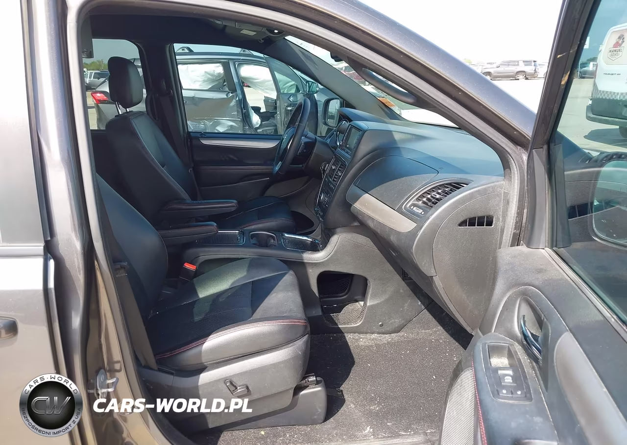 2017 Dodge Grand Caravan Gt VIN:2C4RDGEG7HR546161 - 5