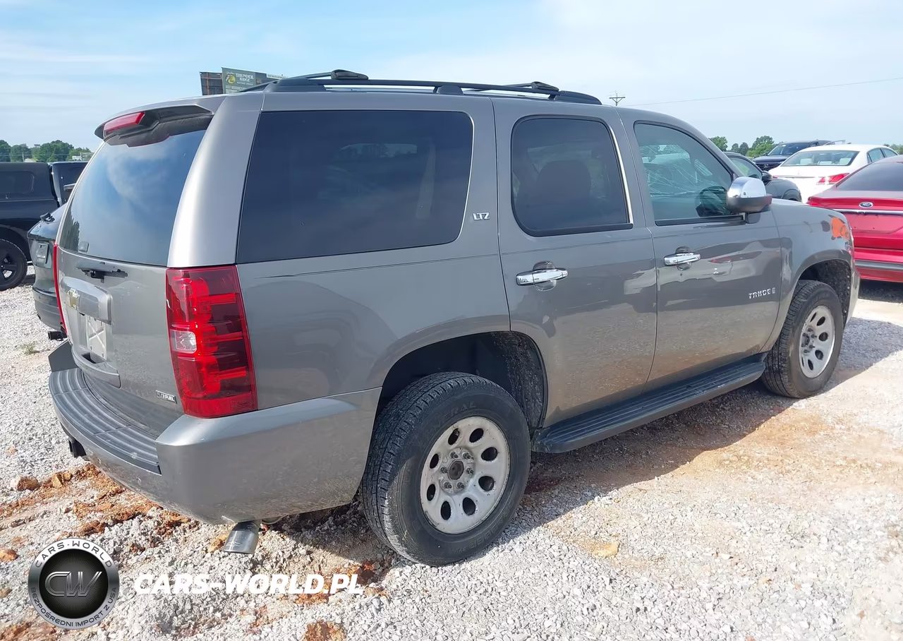 2007 Chevrolet Tahoe Ltz VIN:1GNFK130X7J337602 - 4