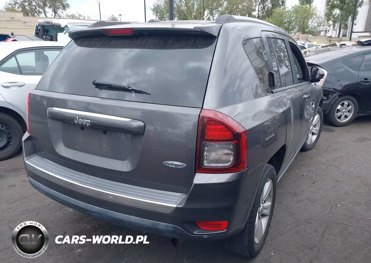 2015 Jeep Compass High Altitude Edition VIN:1C4NJCEA5FD402409 - 4